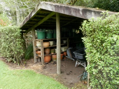 Open sided potting shed 